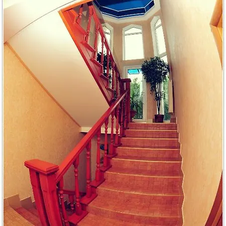 Katran Hotel *