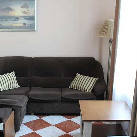 Katran Hotel *